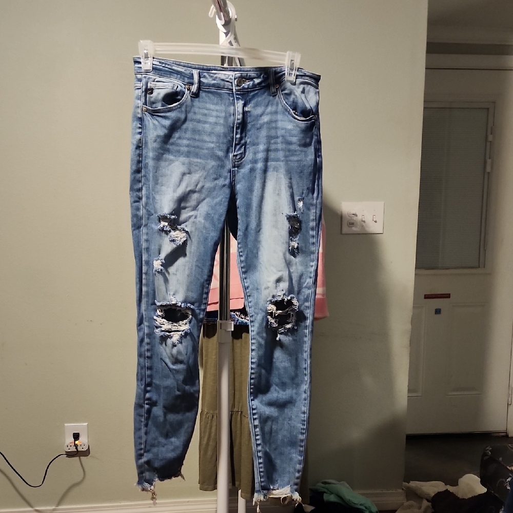 Light Blue Distressed Women’s Jeans